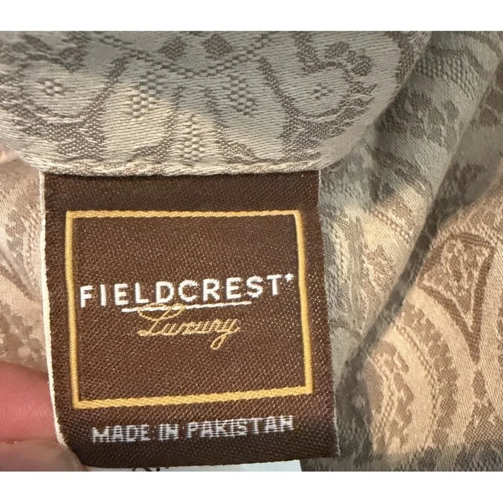 Fieldcrest King Duvet Cover & Shams 102